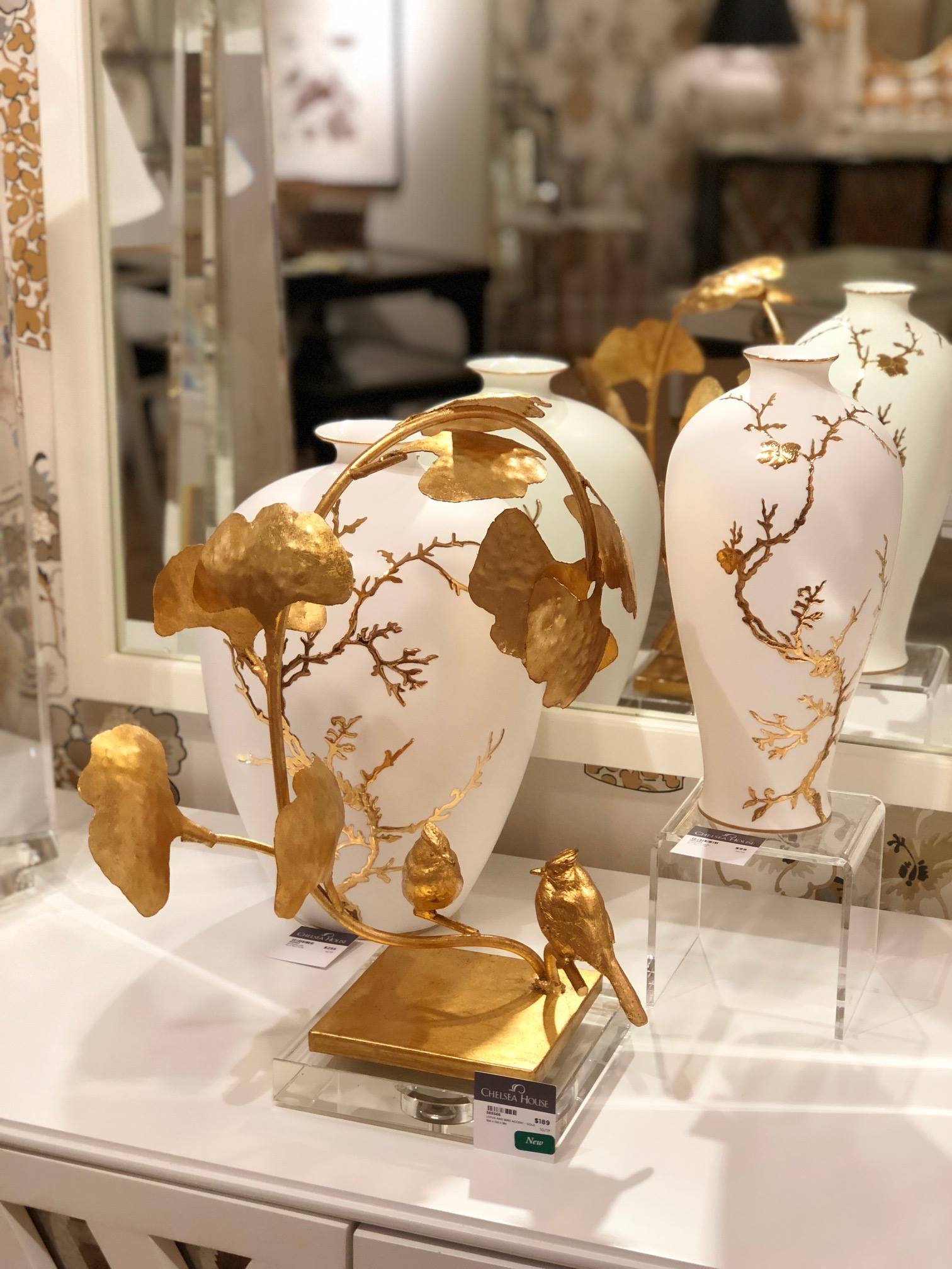 382886