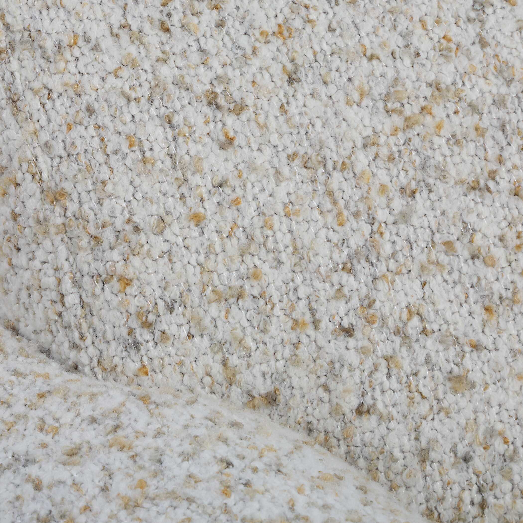 23901