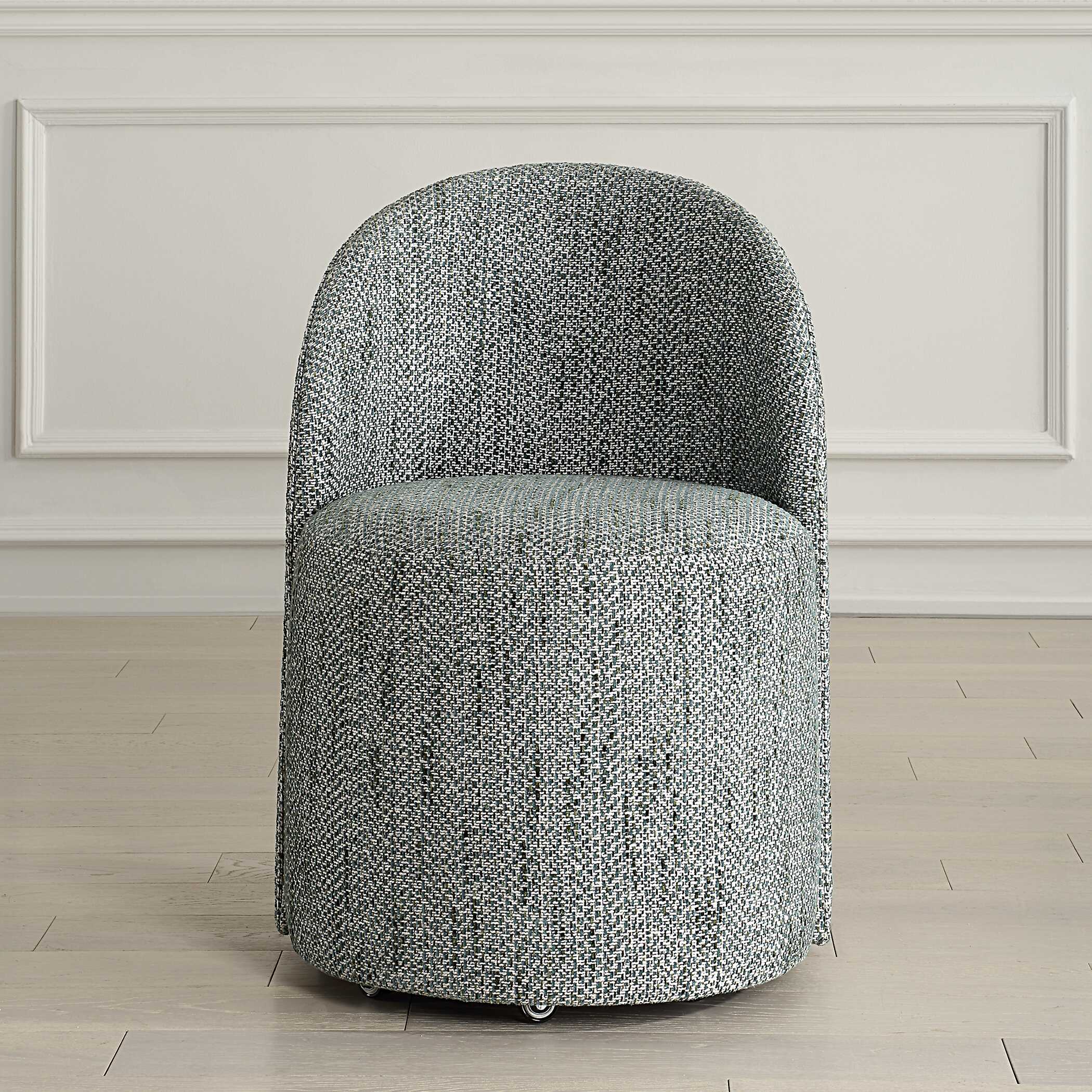 23902