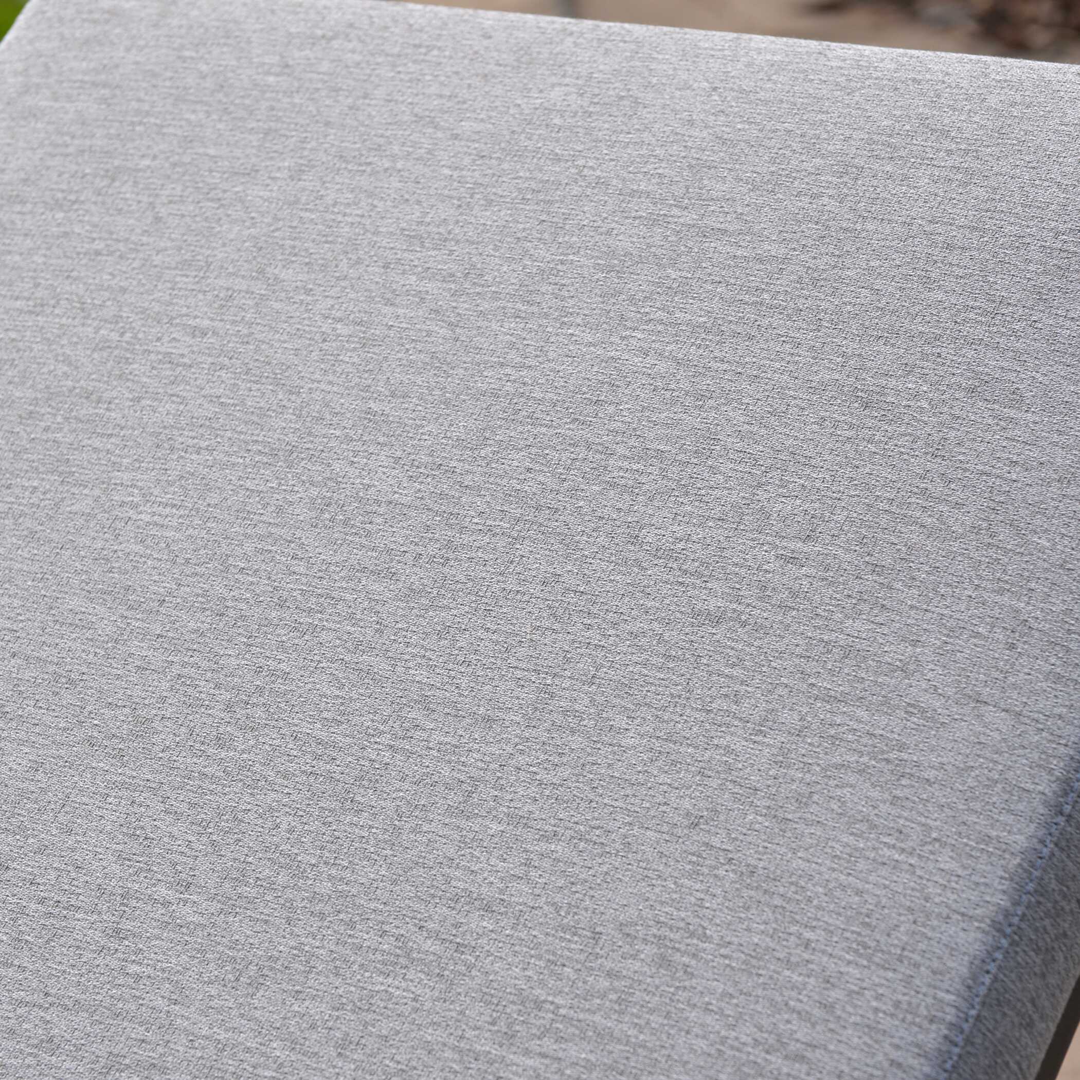53022
