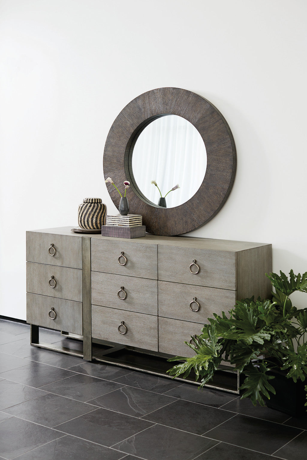 Linea Dresser