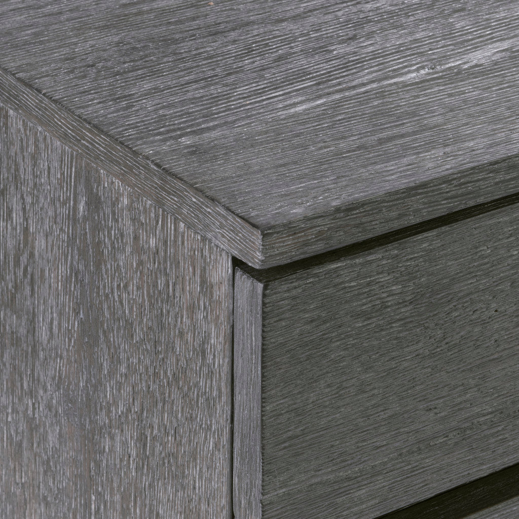 Menton Dresser