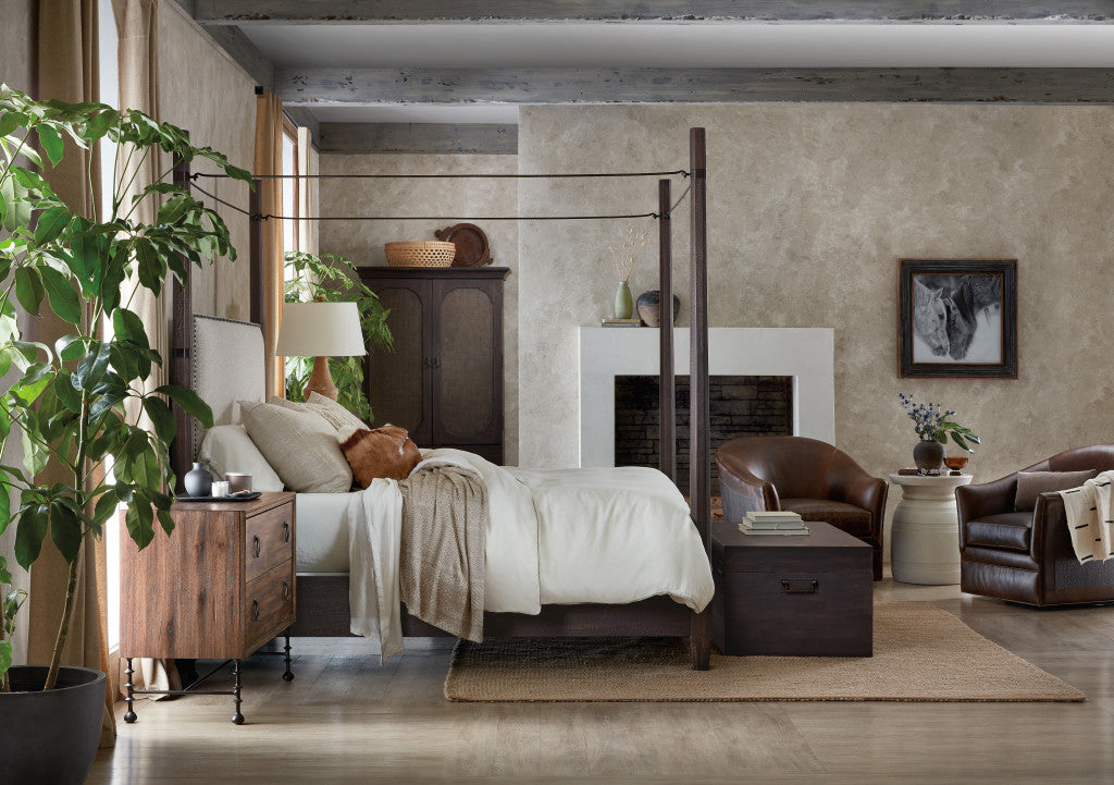 Big Sky King Poster Bed withcanopy