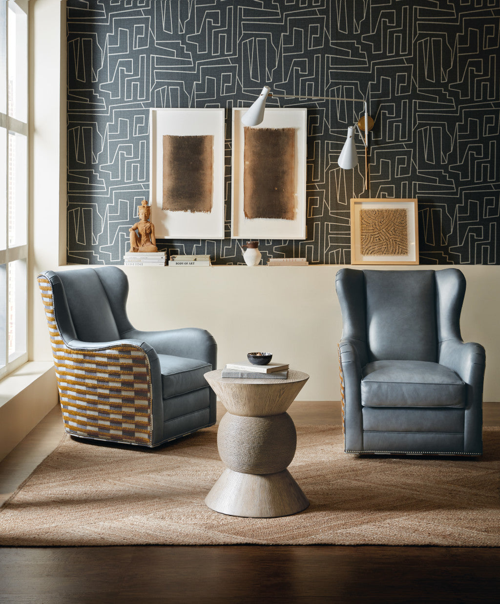 Commerce & Market Round Robin Accent Table