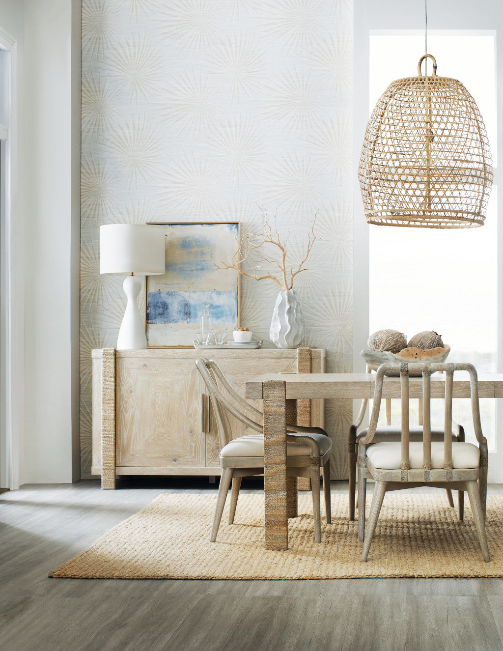 Commerce & Market Seaside Rectangle Dining Table with 1-22in Leaf