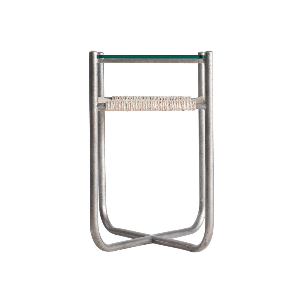 Kendo Accent Table