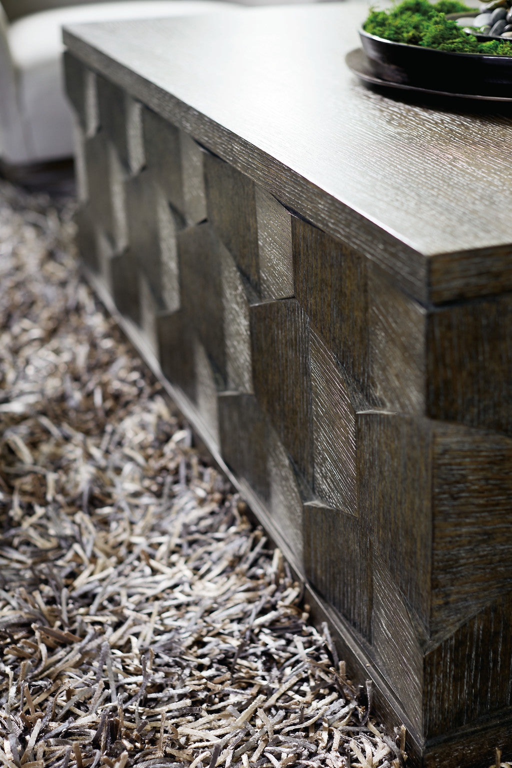 Linea Cocktail Table